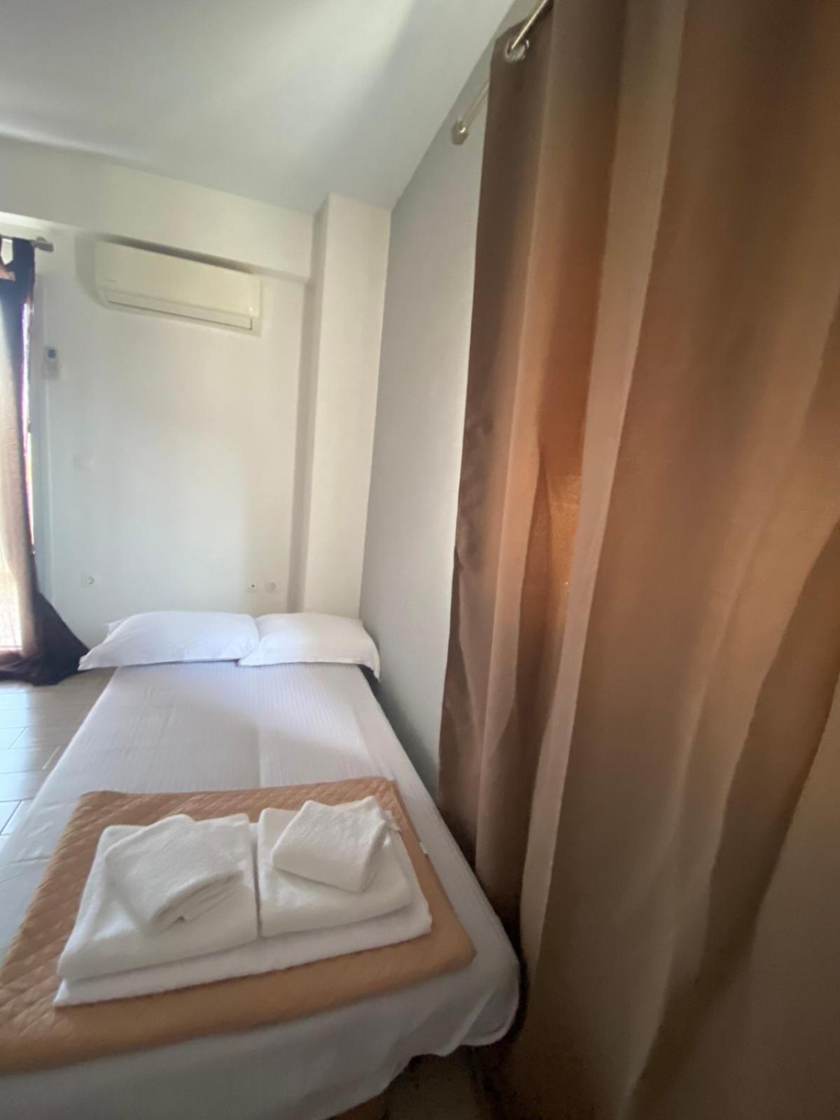 Appartement Αρέθουσα Fourth Floor ! à Chalkís Extérieur photo